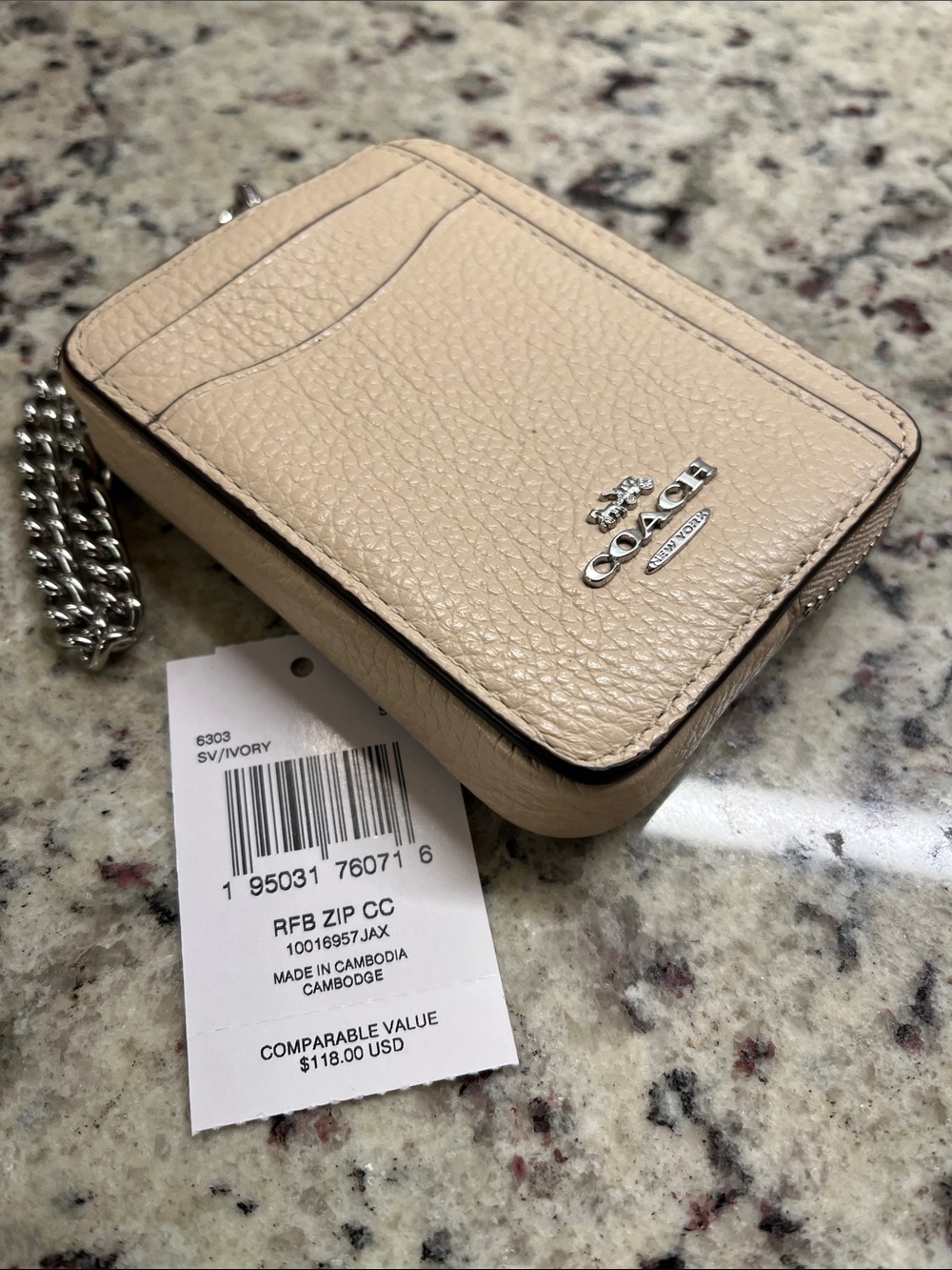 Coach Pebbled Ivory Leather Zippered Card Holder with Strap EUC - Picture 10 of 10